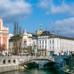 cityscape-of-ljubljana-slovenia-on-a-sunny-day-2026-01-08-06-58-39-utc
