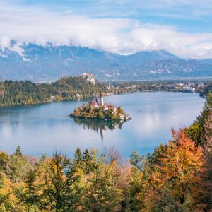 lake-bled-with-the-church-on-the-island-and-castle-2026-01-09-14-27-26-utc